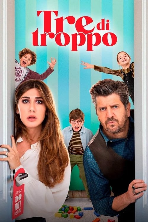 Watch Tre di troppo 2023 online